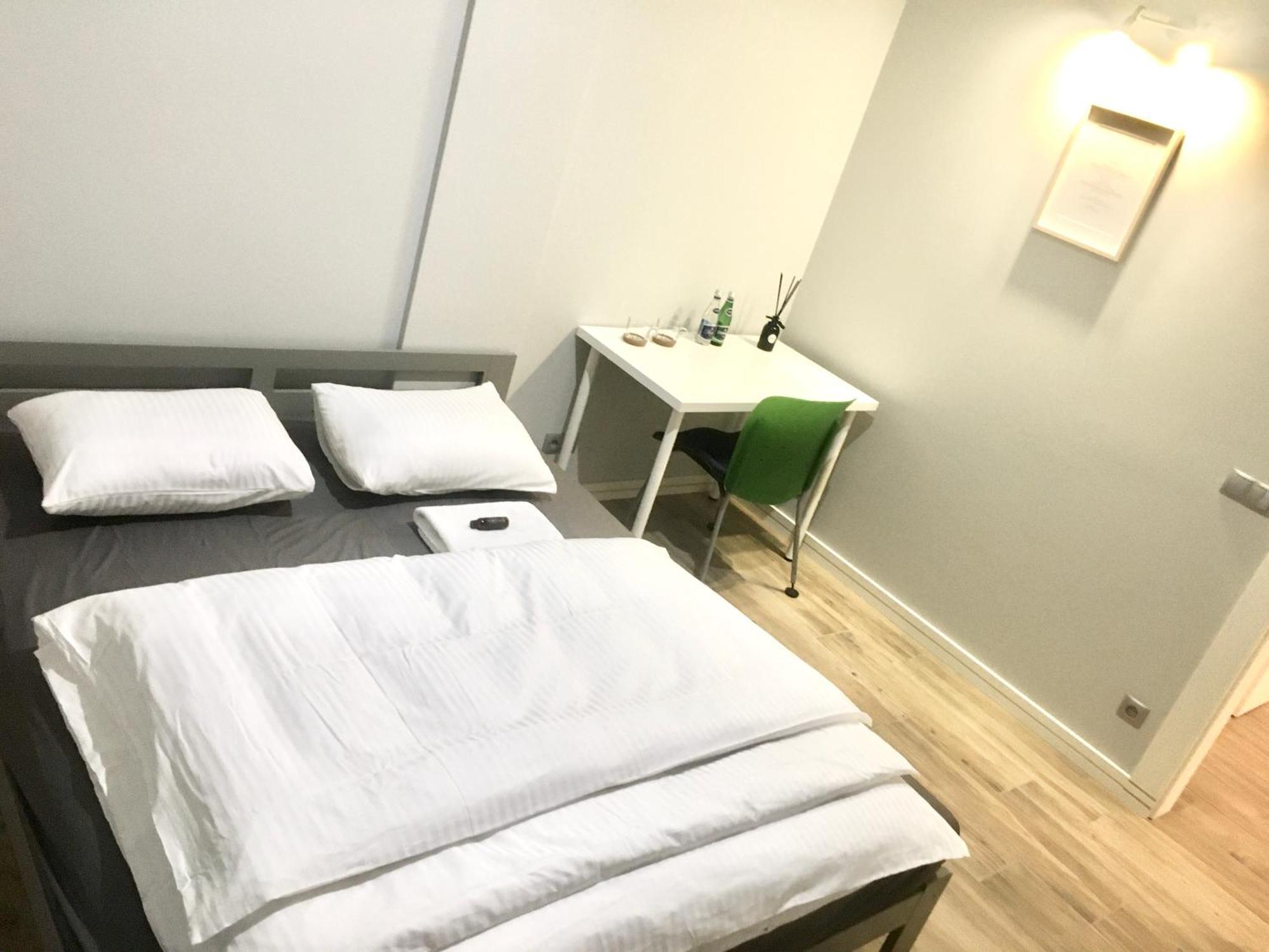 Fractal Guest Rooms - Poznan Centrum Andersia Square & Old Town Pokój zdjęcie